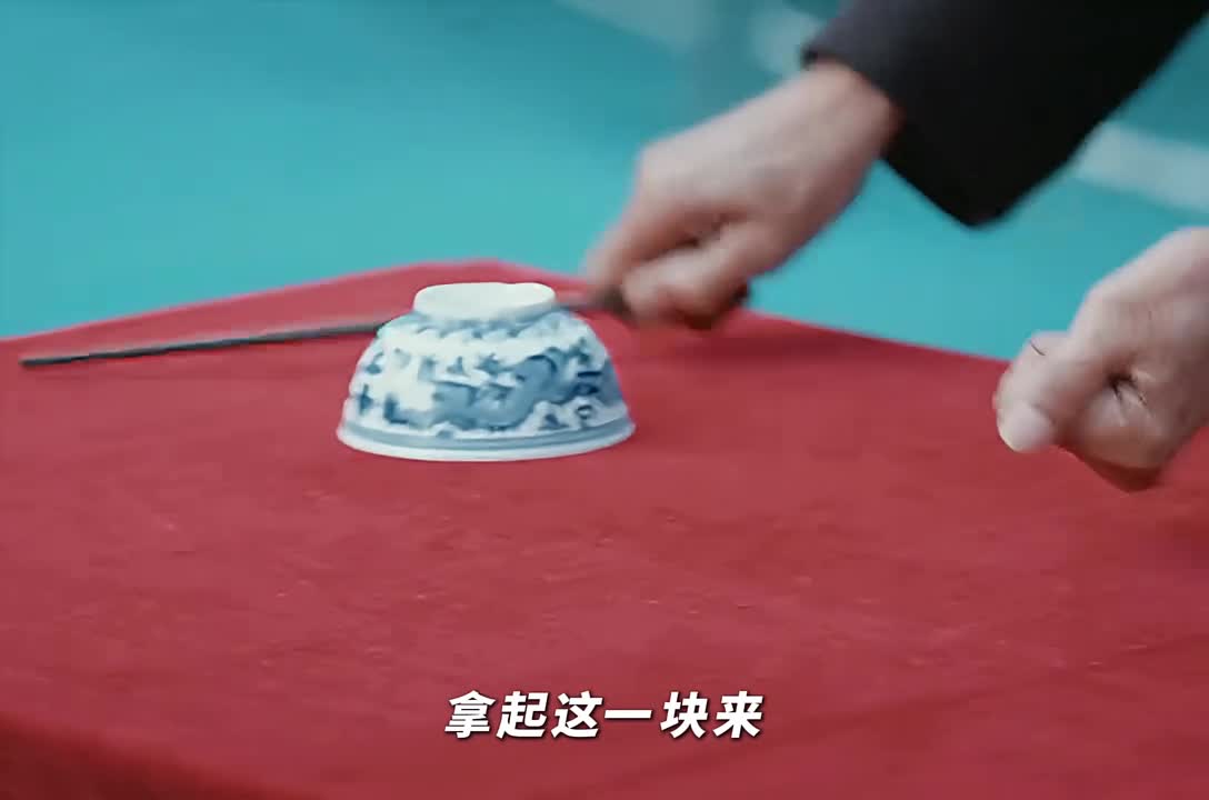 看了好几遍也没看清楚，他是咋做到的！—《三叉戟》