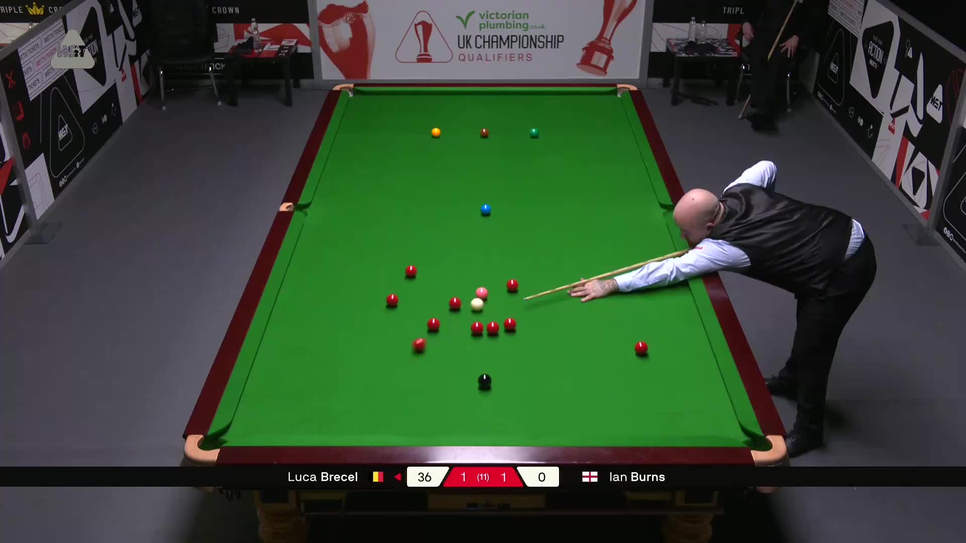 卢卡·布雷切尔VS伊恩·伯恩斯 2025斯诺克英锦赛资格赛 第三局