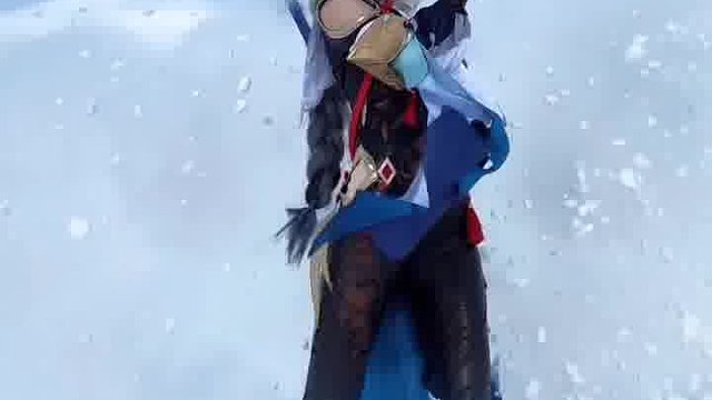 琴音起，枪影动