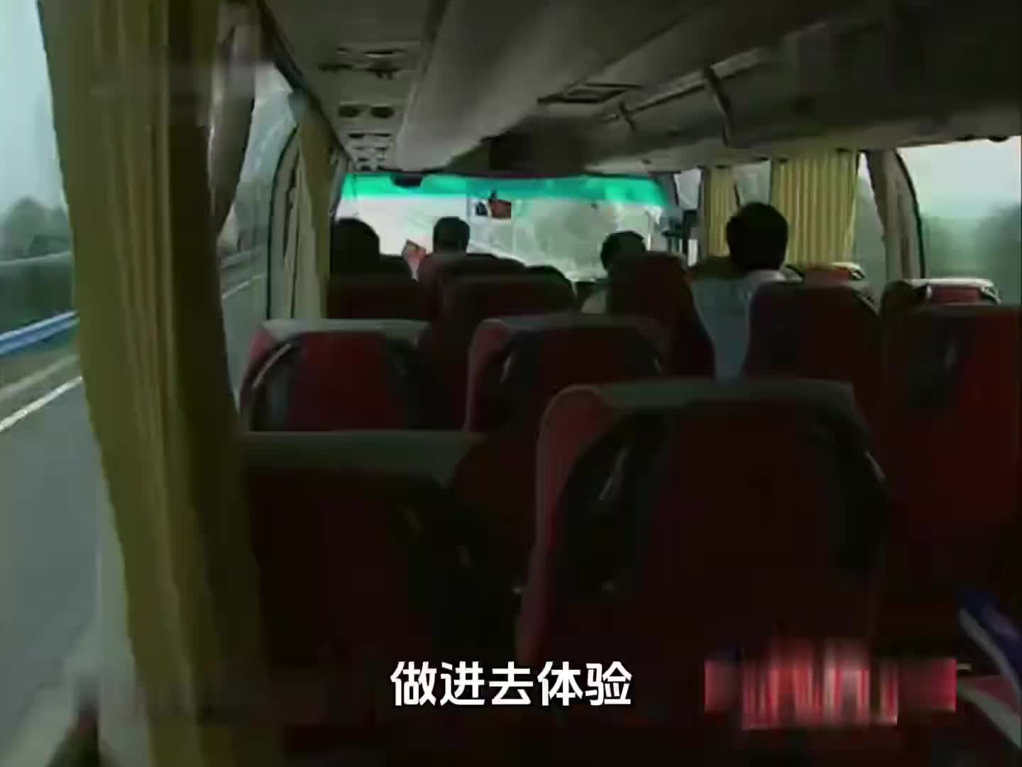 小伙四十年前发明的新能源大巴，居然就可以续航八百公里！