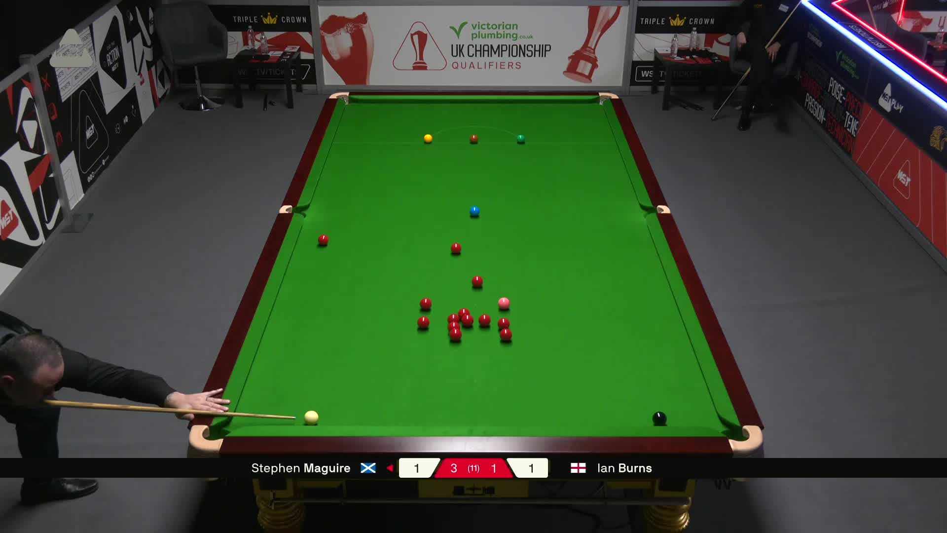 伊恩·伯恩斯VS斯蒂芬·马奎尔 2025斯诺克英国锦标赛资格赛 第五局