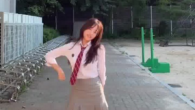 温柔姐姐慢慢靠近心软了