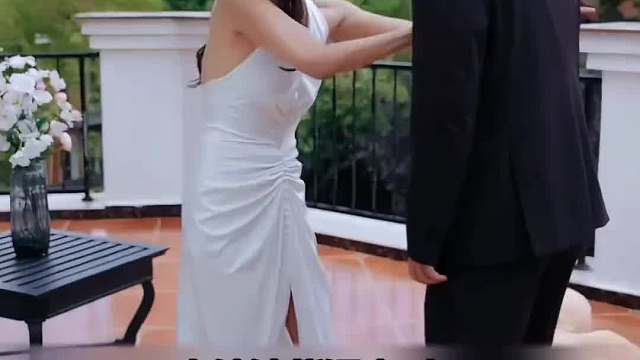 妻子有一只爱不释手的玩偶熊有一天竟发现这玩偶熊会自己动