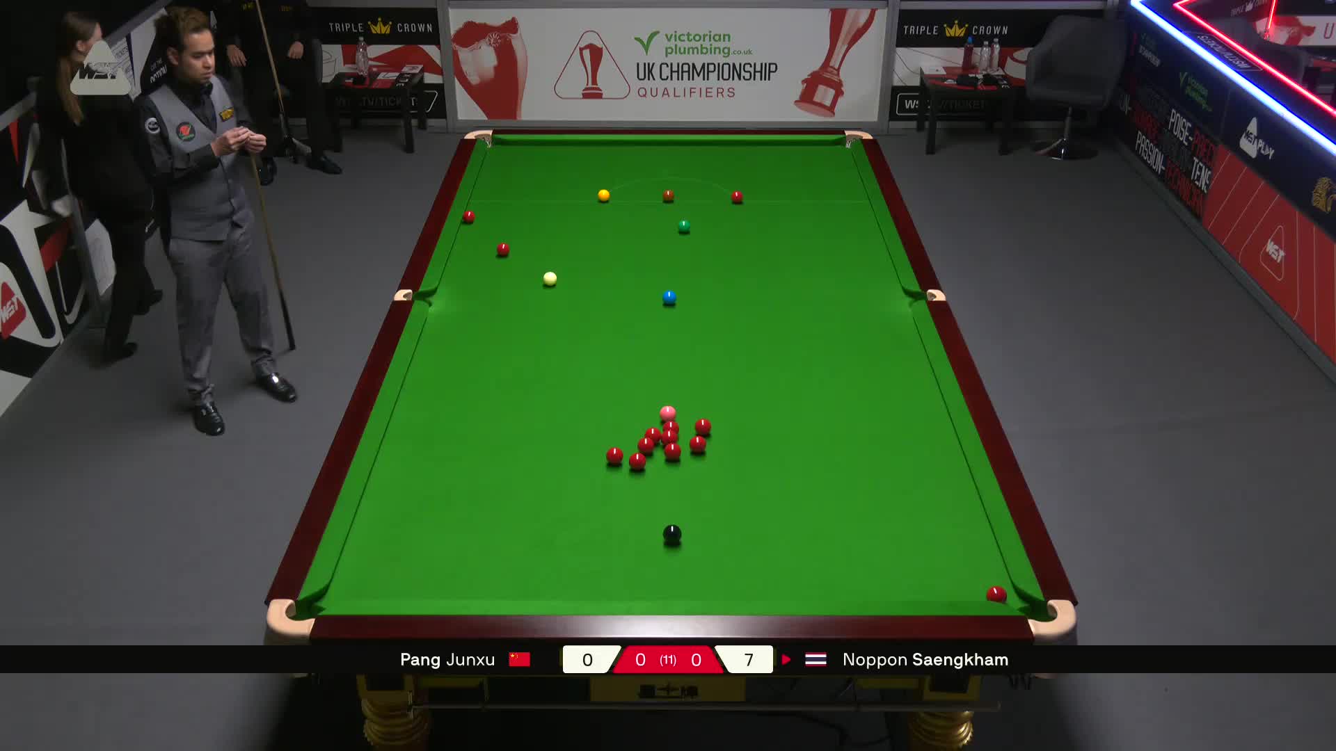 庞俊旭VS诺鹏·桑坎姆 2025斯诺克英国锦标赛资格赛 第一局