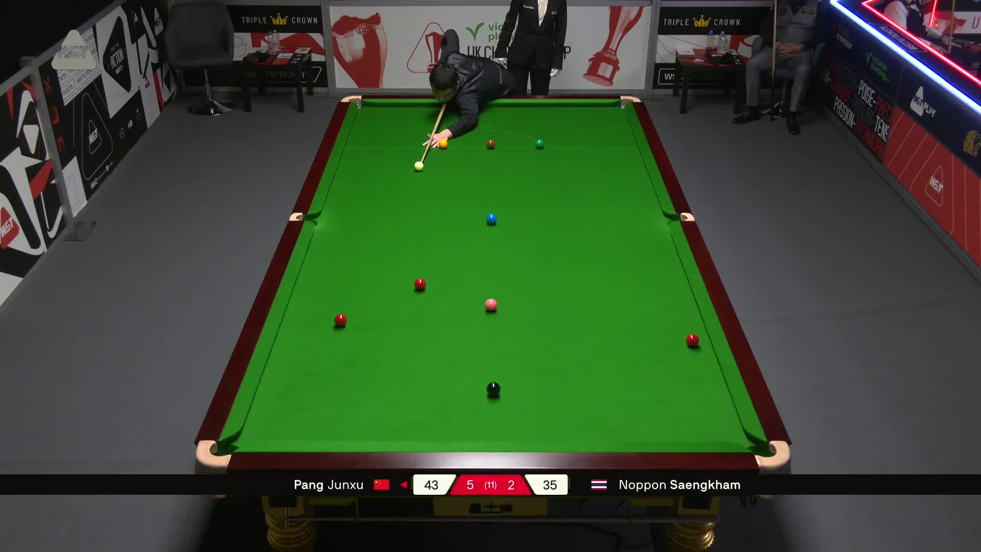 庞俊旭VS诺鹏·桑坎姆 2025斯诺克英国锦标赛资格赛 第八局