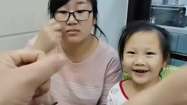 这招绝活骗了她16年