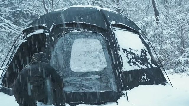 面对超强暴风雪，我要搭建热帐篷，开始极限露营了
