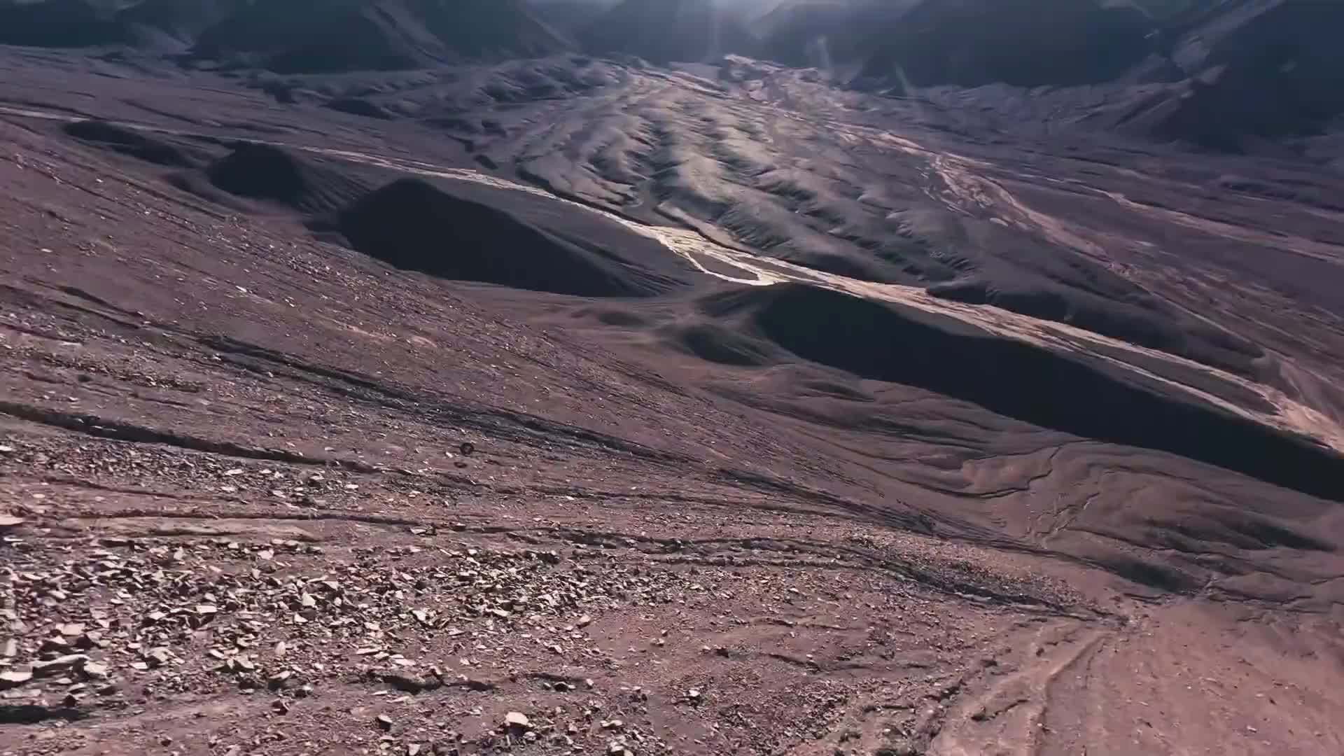 看看他能跑多远。