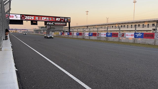 又是HIC打流的一天，见见老朋友，晒晒太阳。