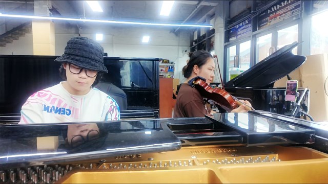 配合一首路小雨