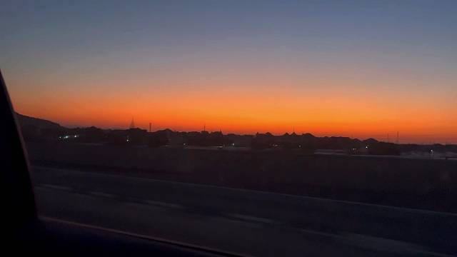 时间是个好词 能代替所有的一言难尽