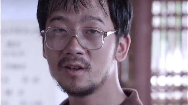 小伙教书十五年却被无情清退#好剧推荐 #孔二皮进城记