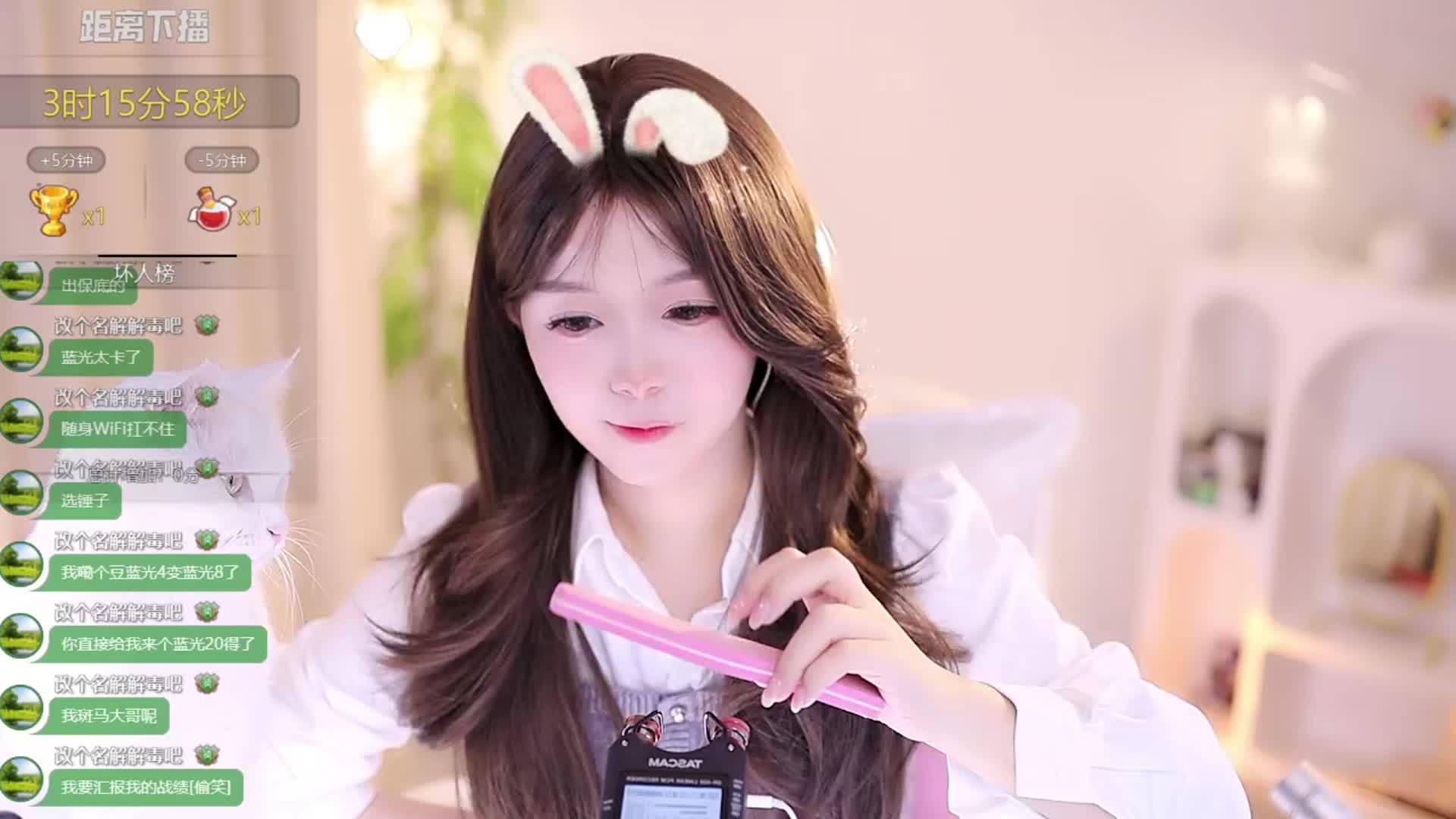 午安   啷里格啷