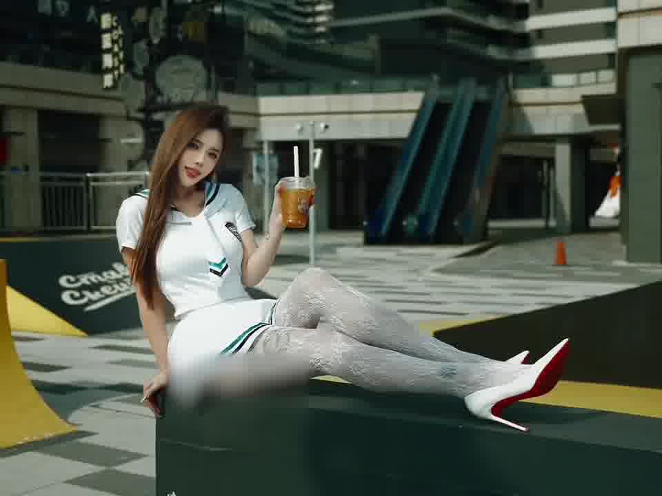 今天有点烦，但是不知道怎么形容