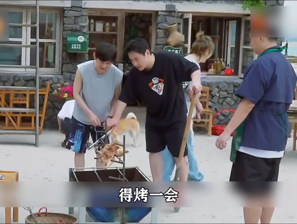 黄磊跟师哥钓鱼，被刘奕君抽了一巴掌