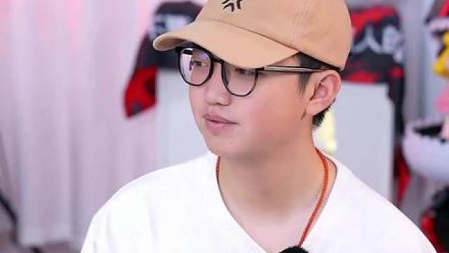 没有康康的EDG，不仅失去了最强火力点 ，似乎连基本的游戏意识都丢掉了