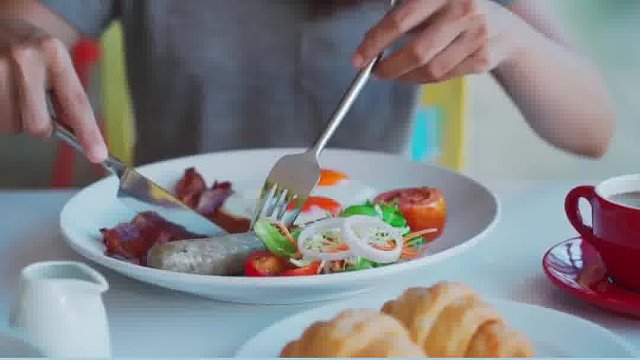 这4种食物会“掏空”骨骼，很多人每天都吃