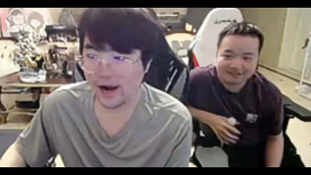 姿态谈自己为什么不直播圈，因为一百的礼物到手才25，关键RNG连25都不发… 以前都说姿态背景硬，RNG不敢卡他合同，但是现在看，还真不好说啊 ​​​