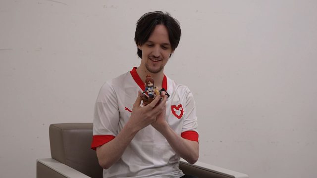 【Crystallis独家采访】很喜欢我的队友们，会学习每名选手的优点