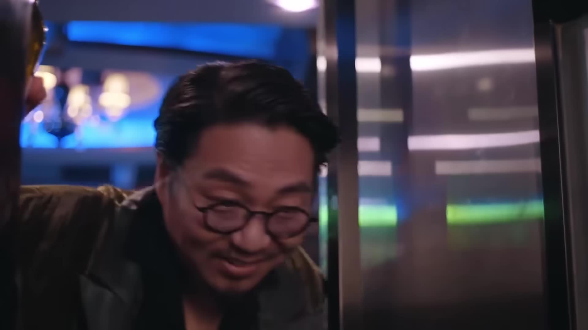 指掌乾坤！农村小伙横扫赌局碾压豪门，黑白千金争相求爱草根逆袭！