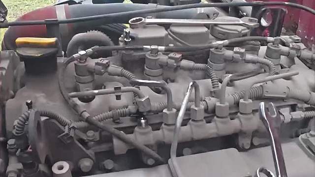 第一视角带你沉浸式体验汽车修理师傅的一天 卡车司机