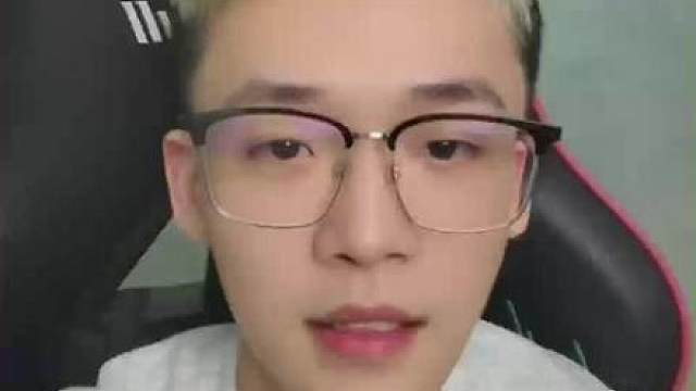 兄弟们，去当解说了！