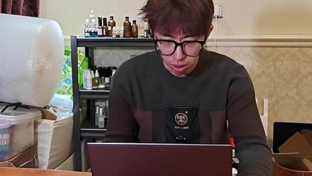 到底先解锁谁啊