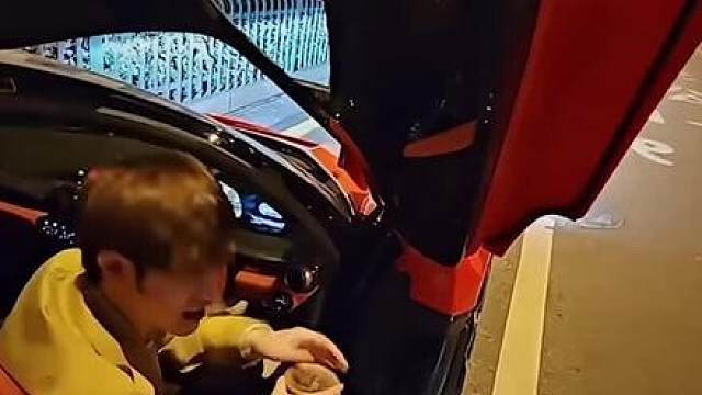 笑死我了，哈哈哈