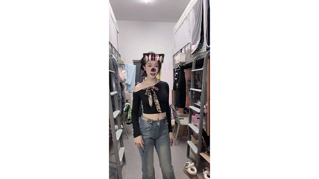 女大没有课的周末