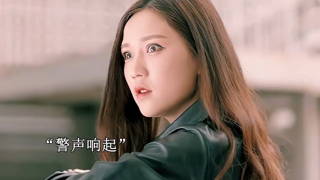 敢在警察面前玩cosplay 你是第一个 