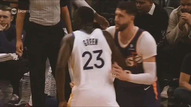 这一拳实实在在的。＃篮球