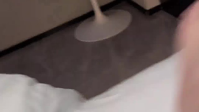 女老板好像突然知道了什么