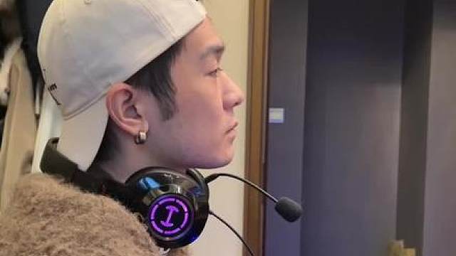 陈泽杯第一波受害者来了，一晚上打掉5000 昨晚的绝密航天不是护就是备战主播就是透子哥，这游戏到底谁在赢啊