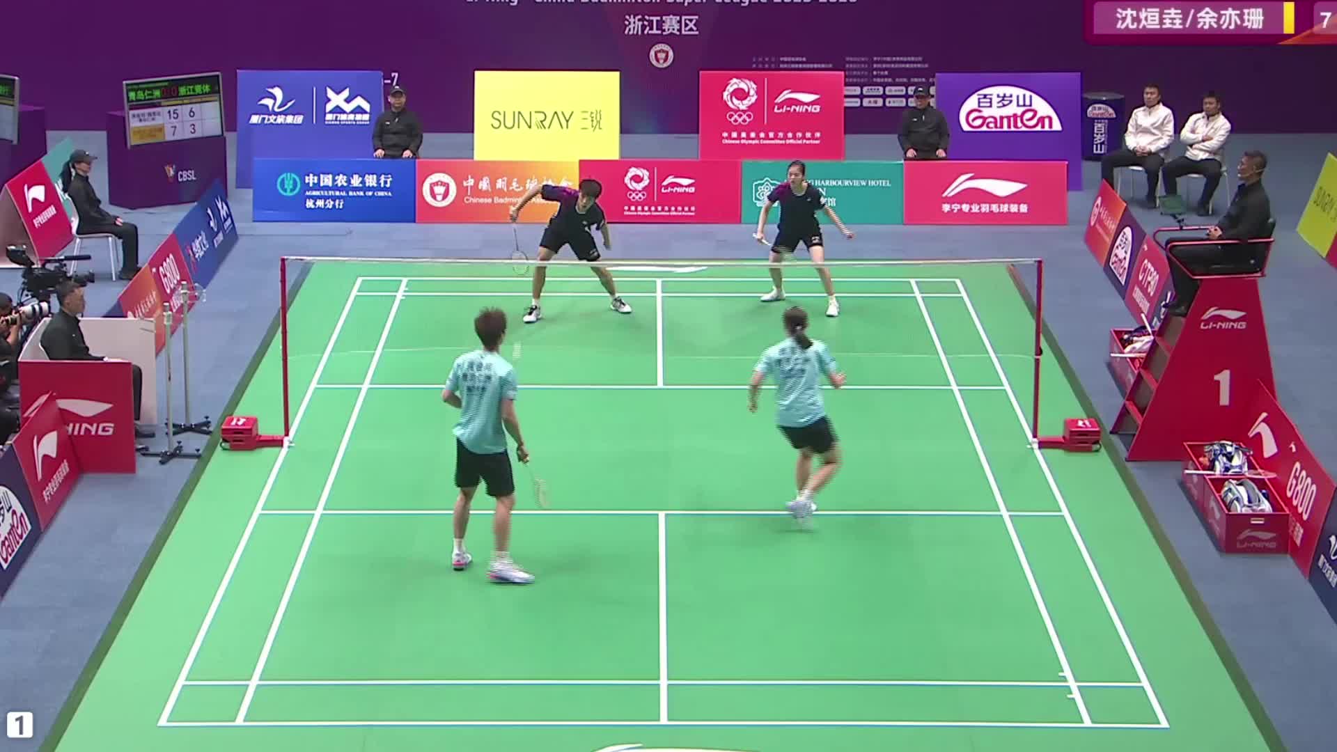 蒋振邦加强防守韧性，魏雅欣继续掌控网前主动权，精准扑杀持续施压，锁定胜局