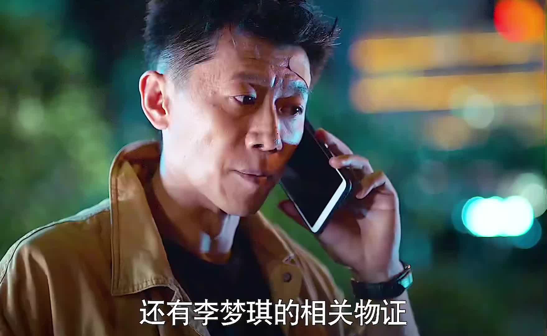 律师杀手利用反侦察躲避警察追捕，本以为逃之夭夭，结果反被警C秀了一波操作！