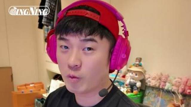 心理委员不用来了 我看哥仨的直播就能把我笑死