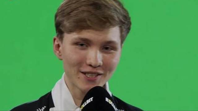 m0NESY华丽表现完成救赎，八支淘汰赛队伍全数集结！