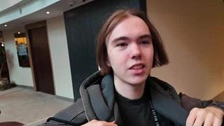 DONK在vlog中打趣稱：隊(duì)友說(shuō)我沒狙擊天賦，讓我去玩M4! tn1r解釋的還挺對(duì)！另外獵鷹趕上MAJOR末班車！hunter遺憾離場(chǎng)