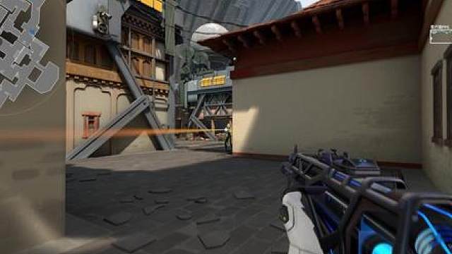 玩钢锁一定要用道具 让自己处于优势