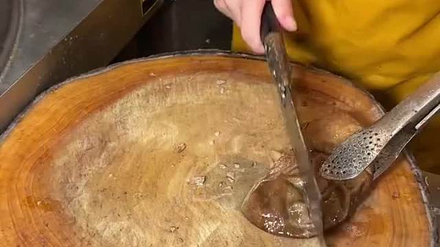 东北50块钱一碗卤煮  ​