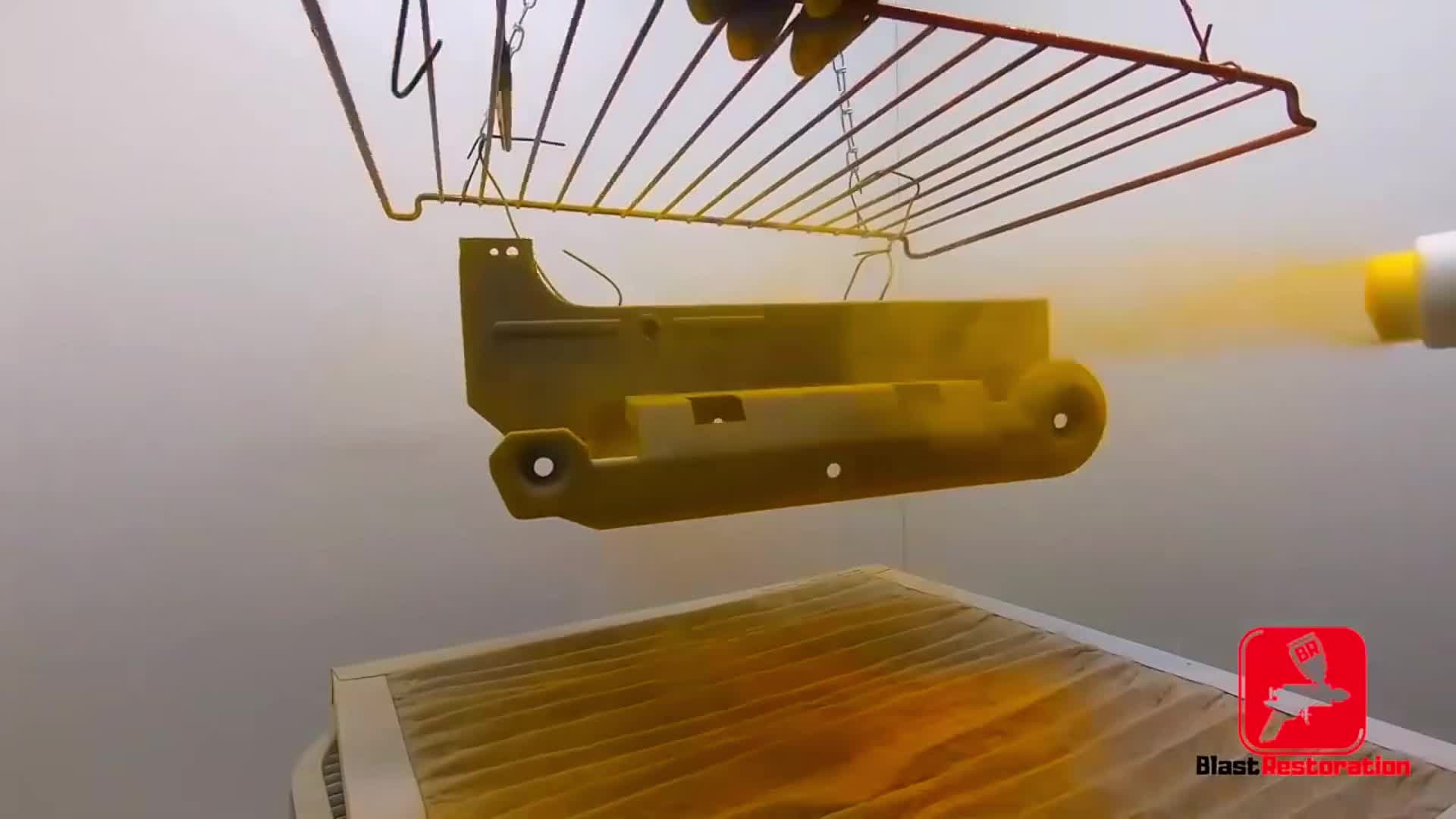 喷砂除锈   高温烤漆！破旧玩具推土机的涅槃重生，这波操作太治愈了！