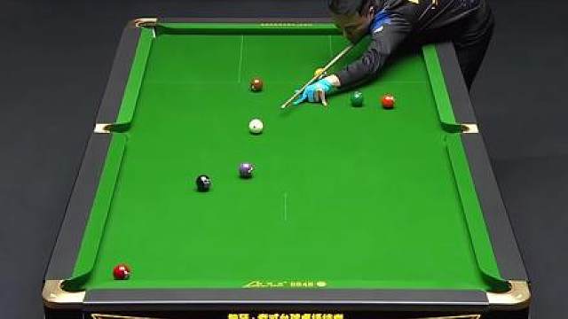 张堃鹏上演极限跳球