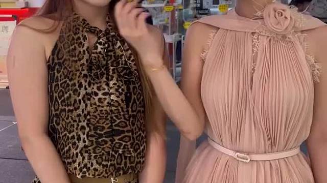 街头极限挠脚  ​