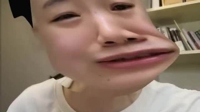 老公宴请年少的自己，然后发现是鸿门宴。  ​