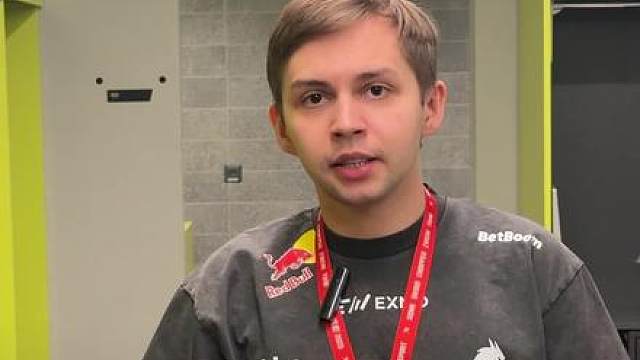 来来来看完赛后视频再睡