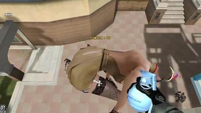 依旧左脚踩右脚