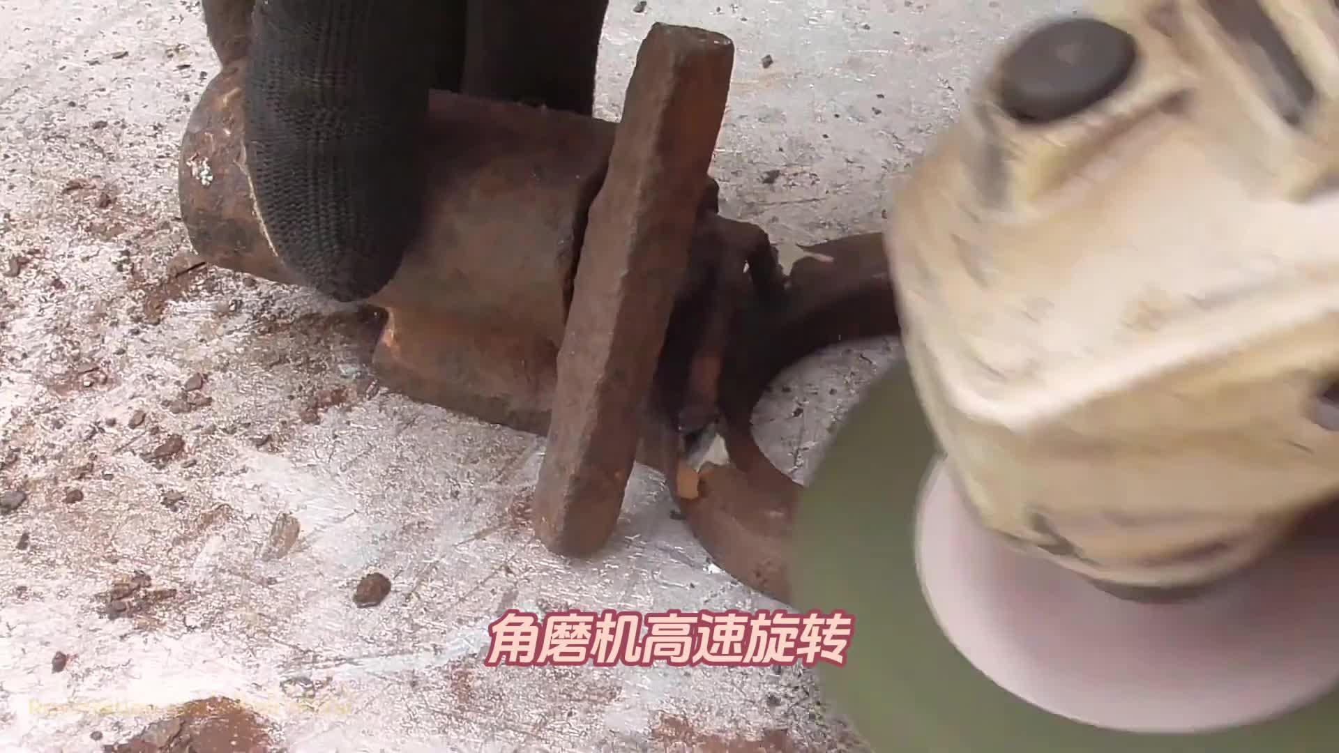 没人要的生锈千斤顶，经手艺人改造后，直接变身工业艺术品