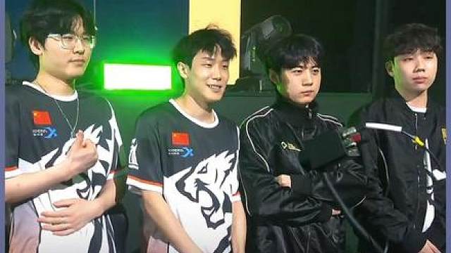 火力压制 17战队 PGC决赛吃鸡 【2025 PGC 高光时刻】