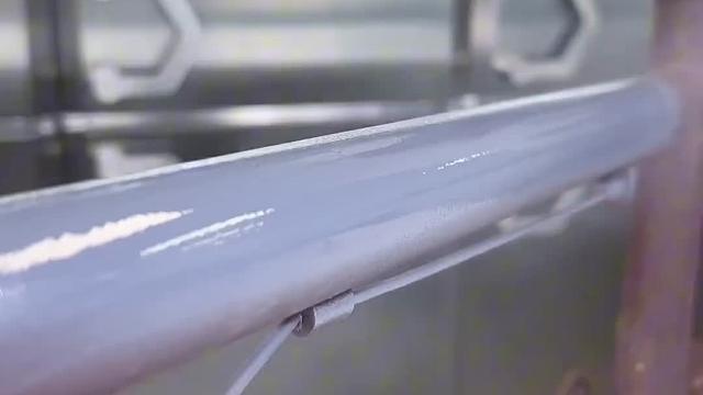 给他一块巧克力，他能造出整个地球！