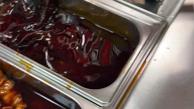 公主们请用餐——100块超豪华猪脚饭全家福